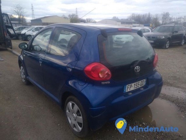 toyota-aygo-10-12v-eifelmosel-big-2