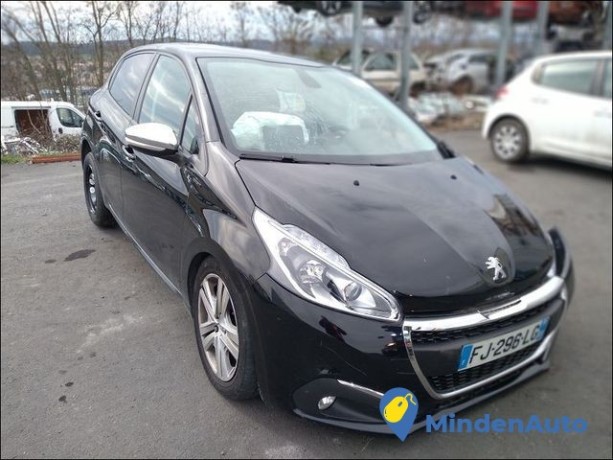 peugeot-208-12-ptec-big-0