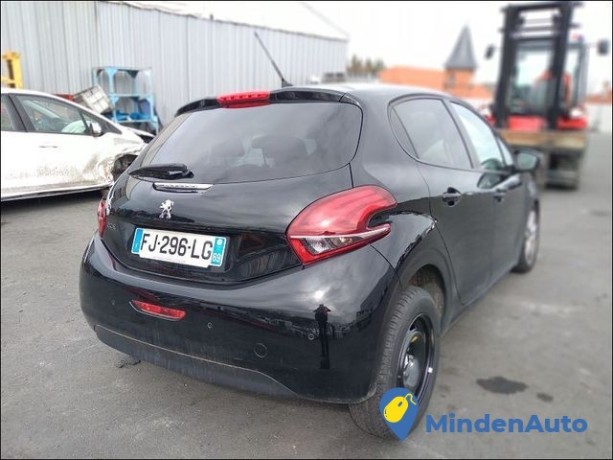 peugeot-208-12-ptec-big-1