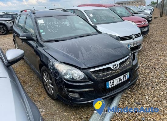 hyundai-i30-cw-16-crdi-115-big-0