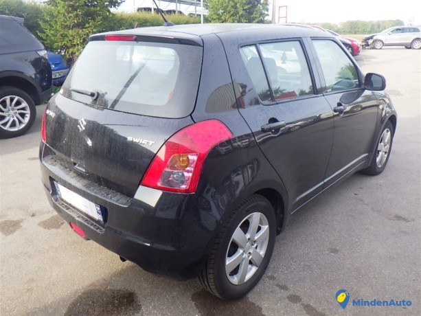 suzuki-swift-iii-13-vvt-big-2