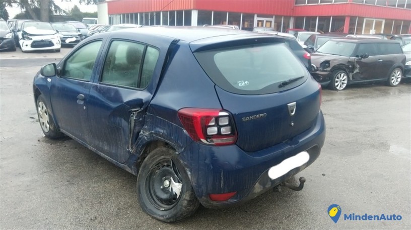 dacia-sandero-ii-phase-2-10i-73-cv-big-3