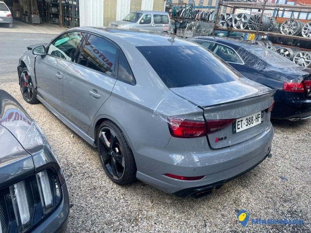 audi-rs3-quattro-25-tfsi-400-big-1