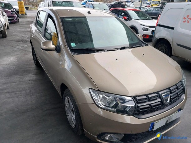 dacia-sandero-ii-10-sce-75-city-essence-big-0