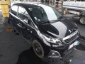 peugeot-108-ii-10-vti-72-style-essence-small-2