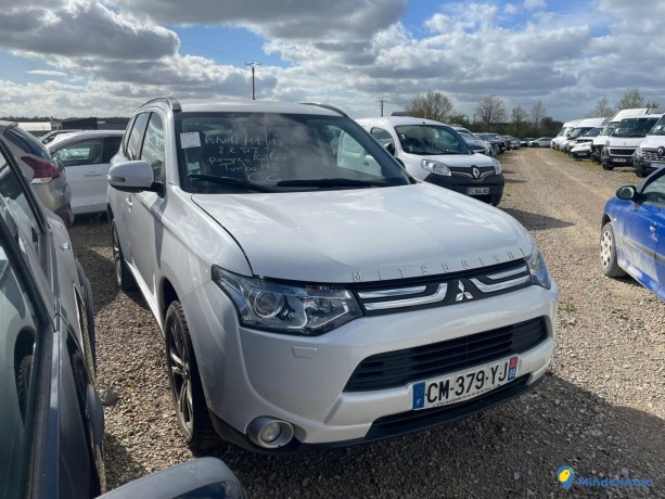 mitsubishi-outlander-23-di-d-150-big-2