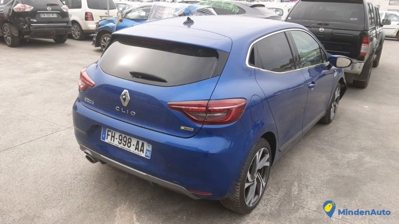 renault-clio-fh-998-aa-big-3