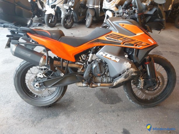 ktm-890adv-r-essence-big-1