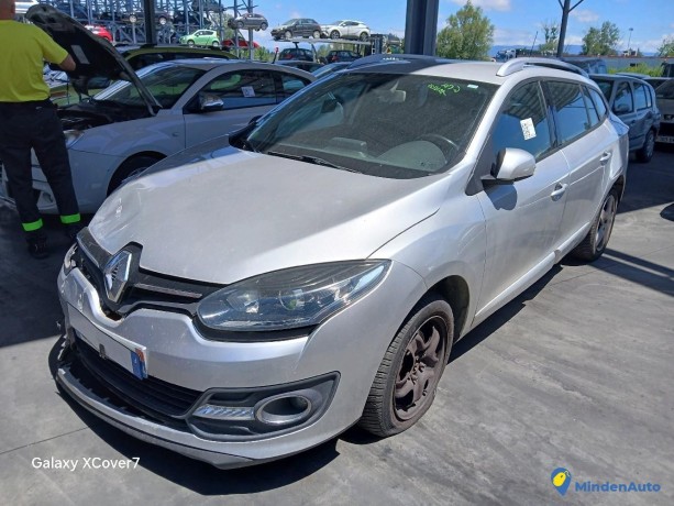 renault-megane-iii-15-dci-110-busines-gazole-big-0