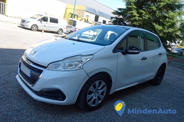 peugeot-208-16-hdi-99-big-0