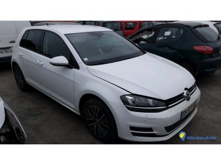 VOLKSWAGEN    GOLF    EH-577-KD