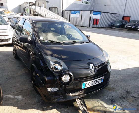 renault-twingo-ck-610-zh-big-2