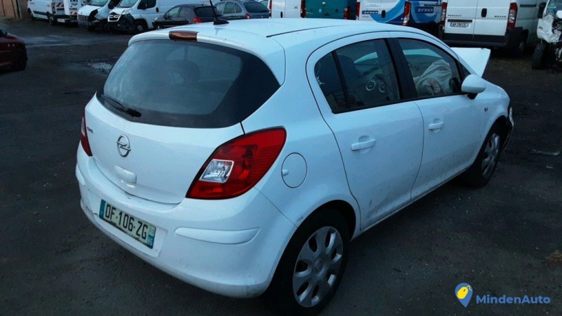 opel-corsa-d-df-106-zg-big-1