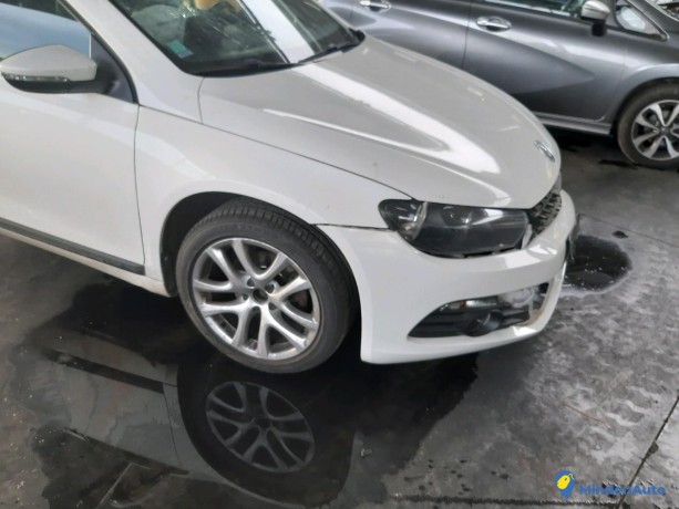 volkswagen-scirocco-iii-20-tdi-sportline-ref-320640-big-0