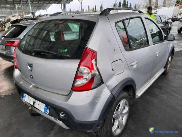 dacia-sandero-15-dci-stepway-90-ref-316702-big-1