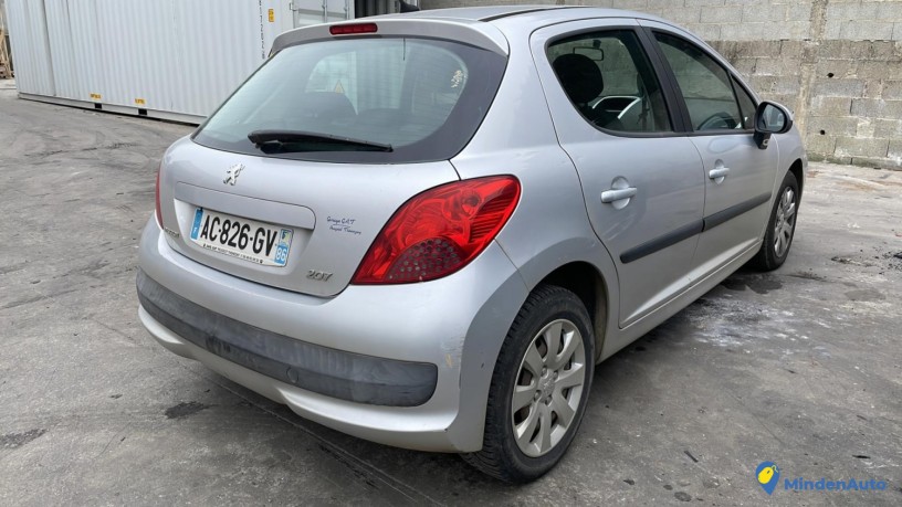 peugeot-207-phase-1-big-3