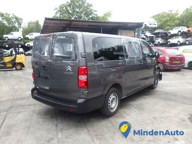 citroen-spacetourer-16-bluehdi-115-ss-long-feel-big-3