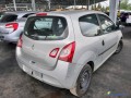 renault-twingo-ii-12i-75-lev-ref-323367-small-2