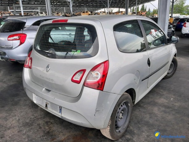 renault-twingo-ii-12i-75-lev-ref-323367-big-2