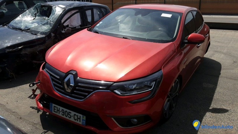 renault-megane-eh-905-ch-big-2