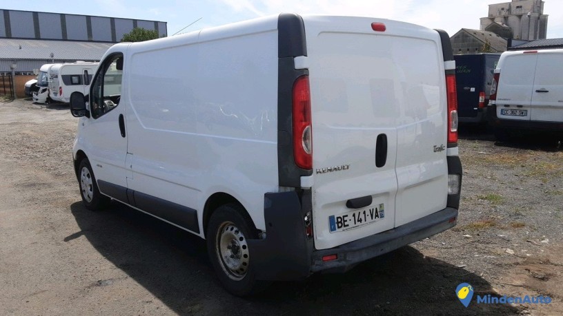 renault-trafic-be-141-va-big-2