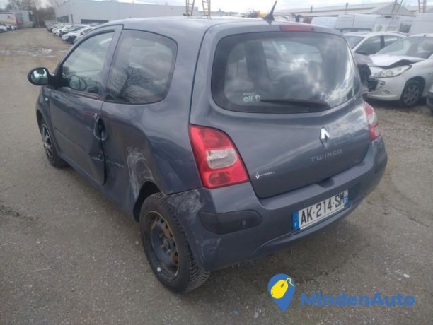 renault-twingo-ii-15l-dci-64-big-3