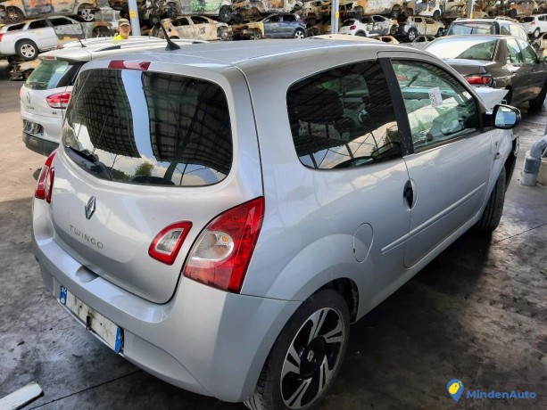 renault-twingo-ii-12-75-intens-ref-322965-big-1