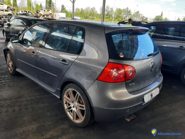 volkswagen-golf-v-gti-20-tfsi-200-ref-330146-big-1