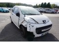 peugeot-107-small-10