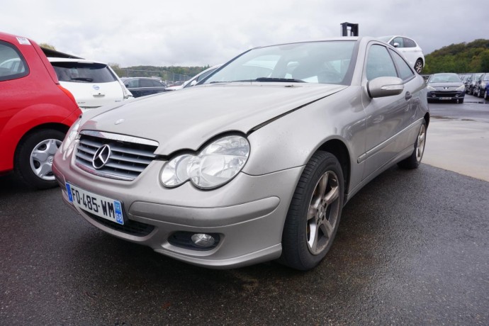 mercedes-classe-c-203-coupe-sport-big-2