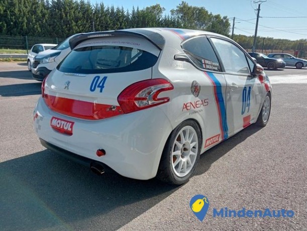 peugeot-208-racing-cup-big-3