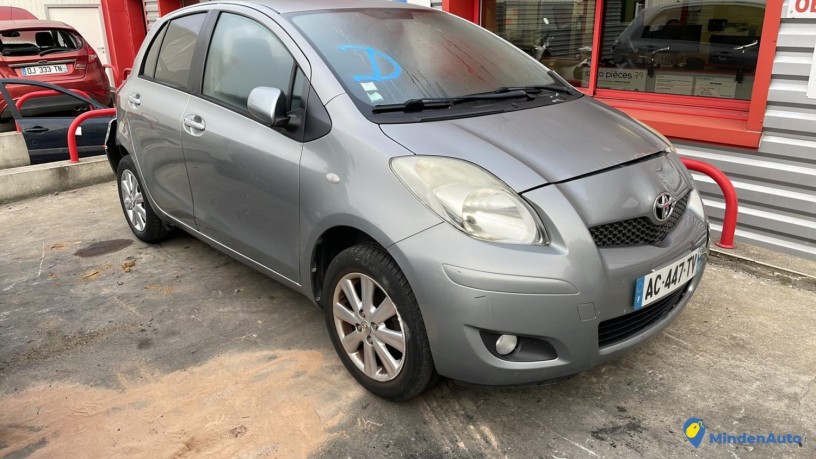 toyota-yaris-2-phase-2-reference-du-vehicule-12019390-big-0