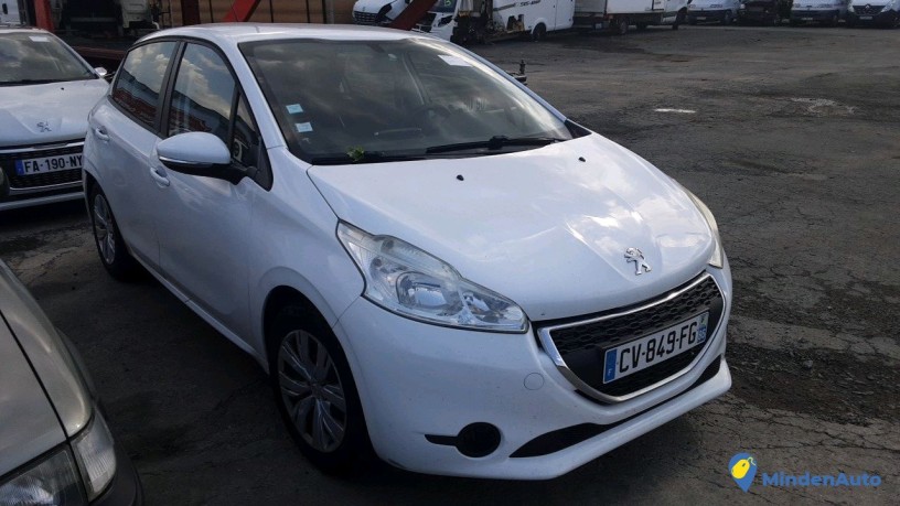 peugeot-208-cv-849-fg-big-1