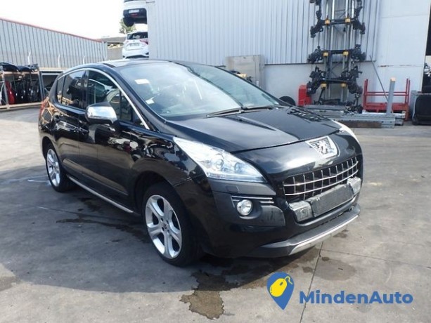 peugeot-3008-premium-hdi-fap-110-egs6-big-0