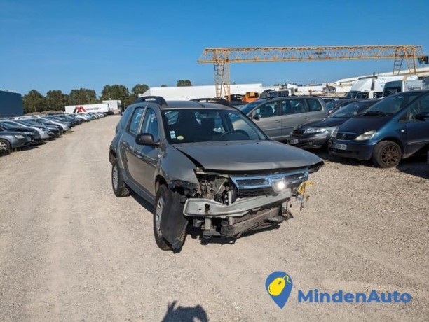 dacia-duster-laureate-110-4x4-15-dci-big-0