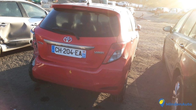 toyota-yaris-ch-204-ea-big-2