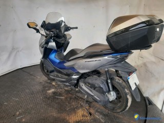 HONDA FORZA 125 - ESSENCE N334494