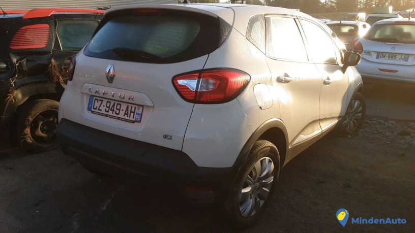 renault-captur-cz-949-ah-big-1