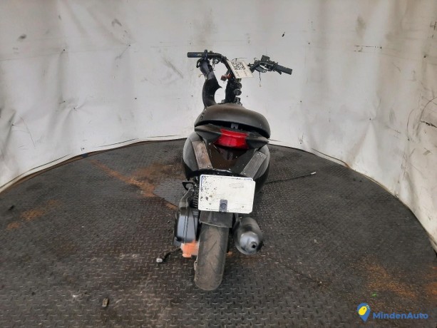 piaggio-zip-50-4t-essence-n328787-big-3