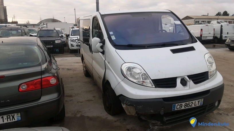 renault-trafic-cb-862-ly-big-2