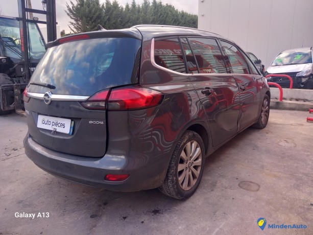 opel-zafira-tourer-c-phase-1-reference-12355628-big-1