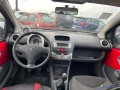 peugeot-107-10i-68-urban-move-small-4