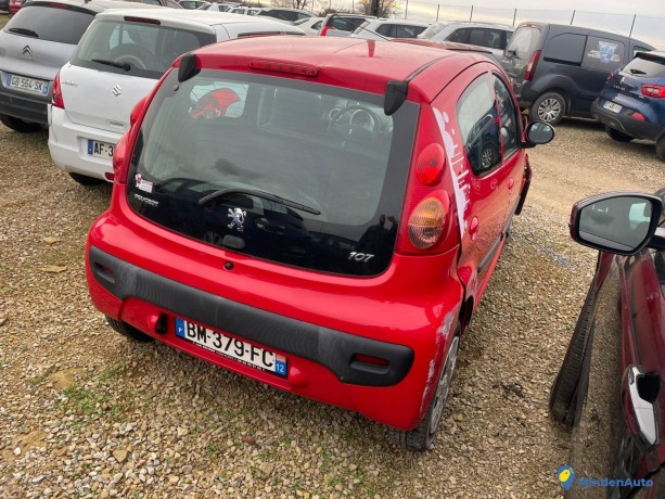 peugeot-107-10i-68-urban-move-big-1