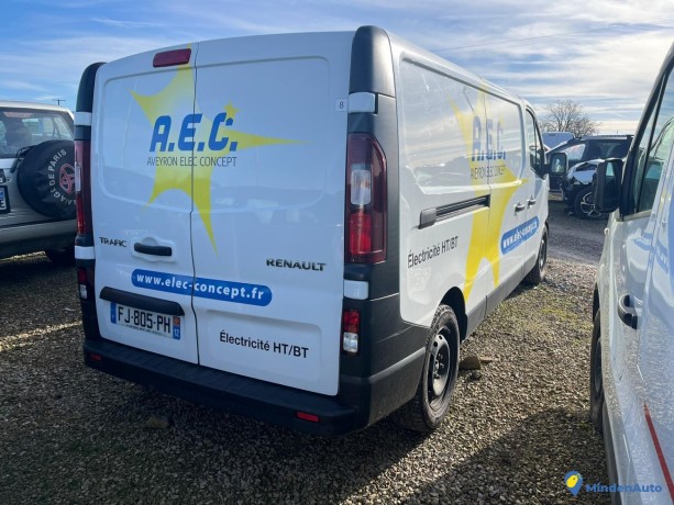 renault-trafic-iii-16-dci-145-grand-confort-big-1