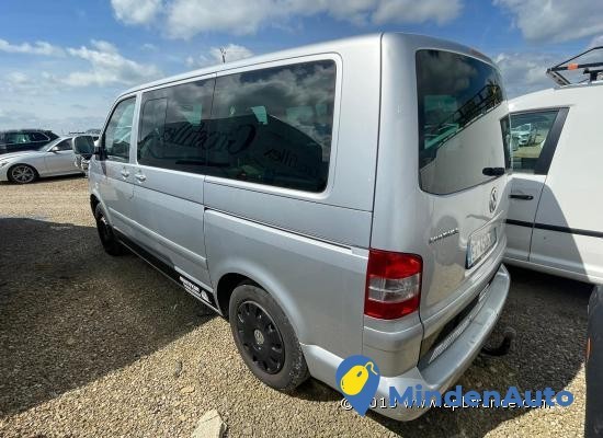 volkswagen-multivan-25-tdi-130-7-places-big-1