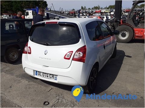 renault-twingo-dl-074-cr-big-3