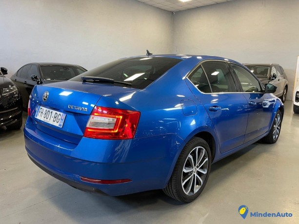 skoda-octavia-16tdi-115cv-dsg-2o19-big-3