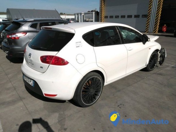 seat-leon-cupra-r-motor-20-ltr-195-kw-16v-t-fsi-big-1