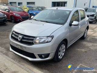 Dacia Sandero 90ch endommagé CARTE GRISE OK