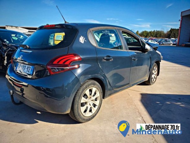 peugeot-208-12-puretech-68-like-big-2